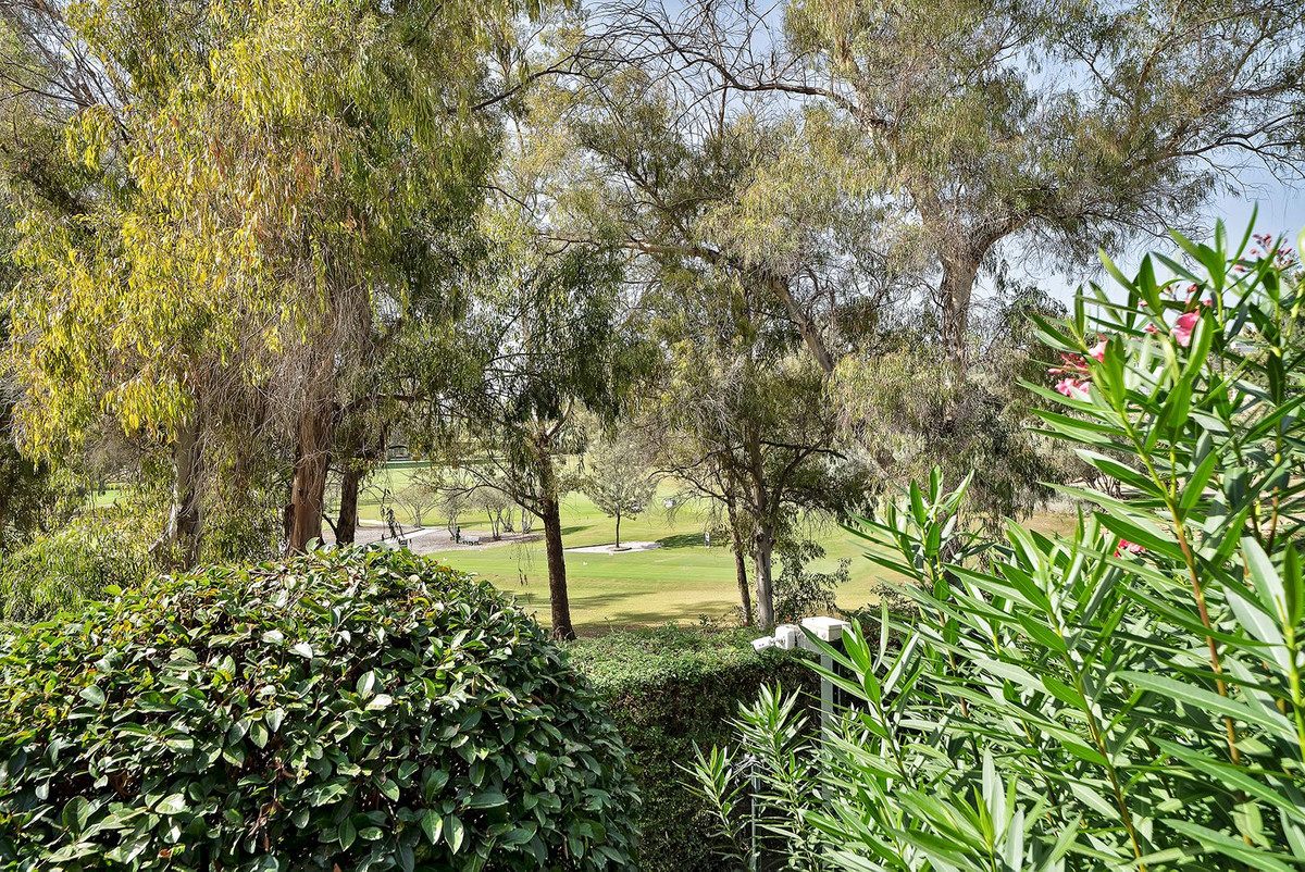Apartment for sale in Estepona
