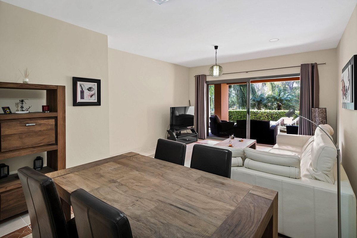 Apartment for sale in Estepona