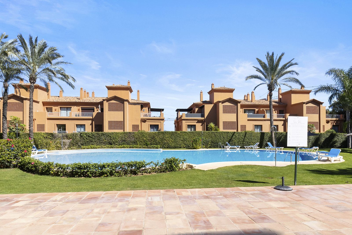 Apartment for sale in Estepona