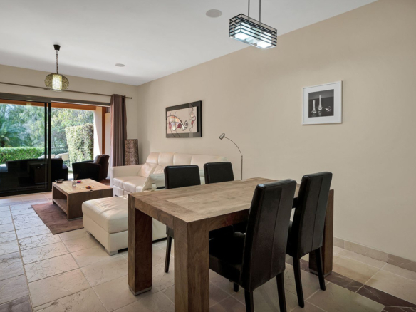 Apartment for sale in Estepona