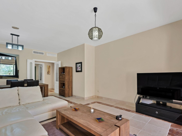 Apartment for sale in Estepona