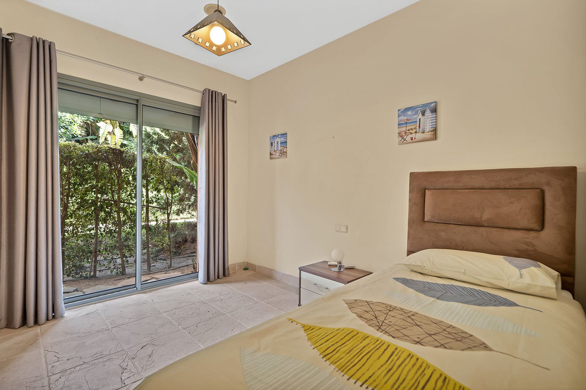 Apartment for sale in Estepona