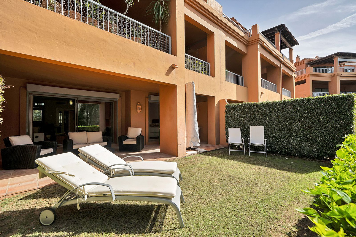 Apartment for sale in Estepona