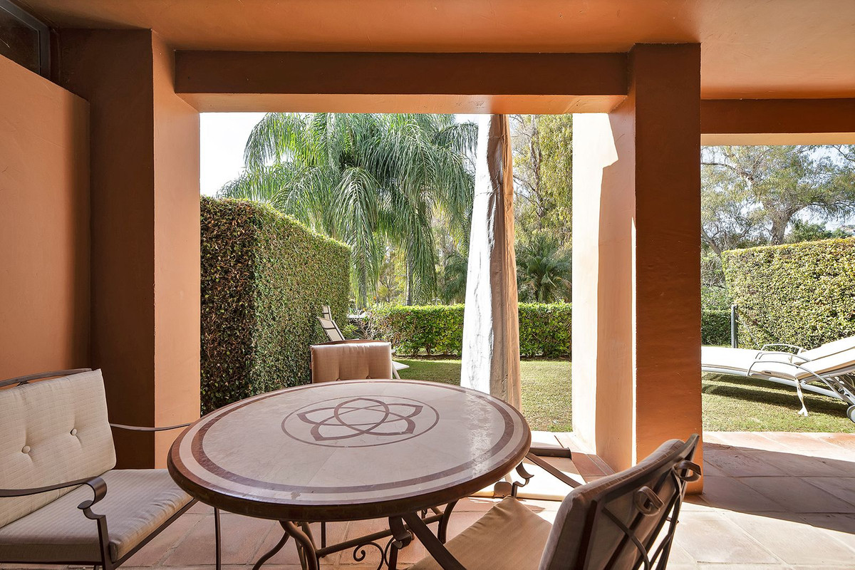 Apartment for sale in Estepona