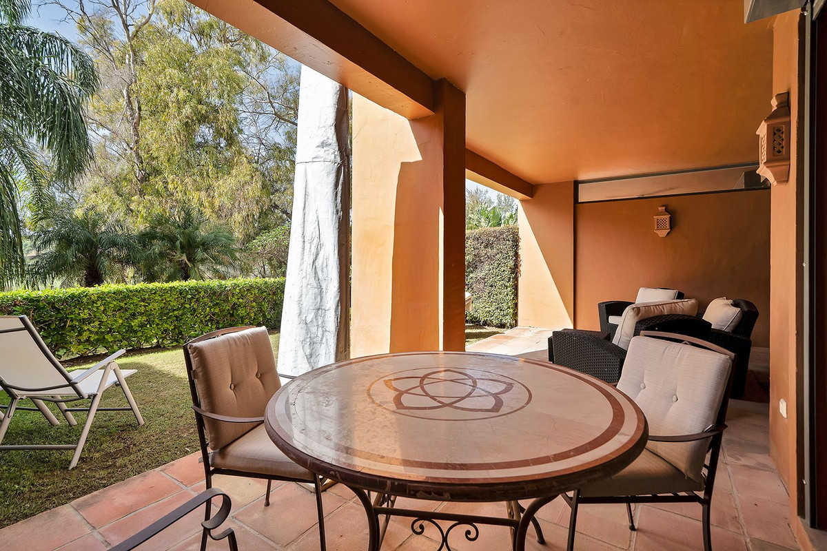 Apartment for sale in Estepona