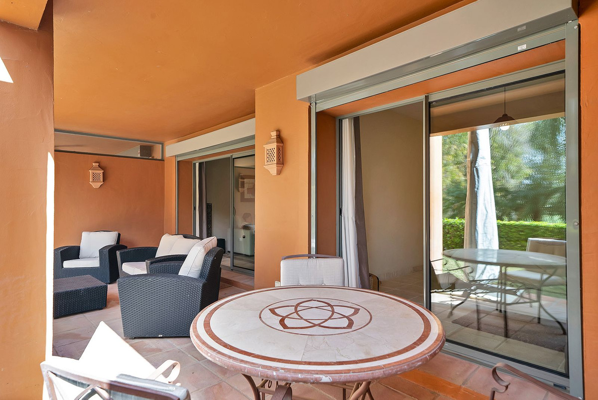 Apartment for sale in Estepona