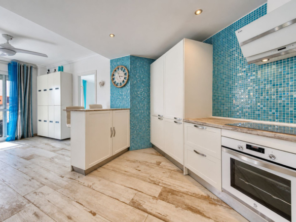 Apartment for sale in Manilva