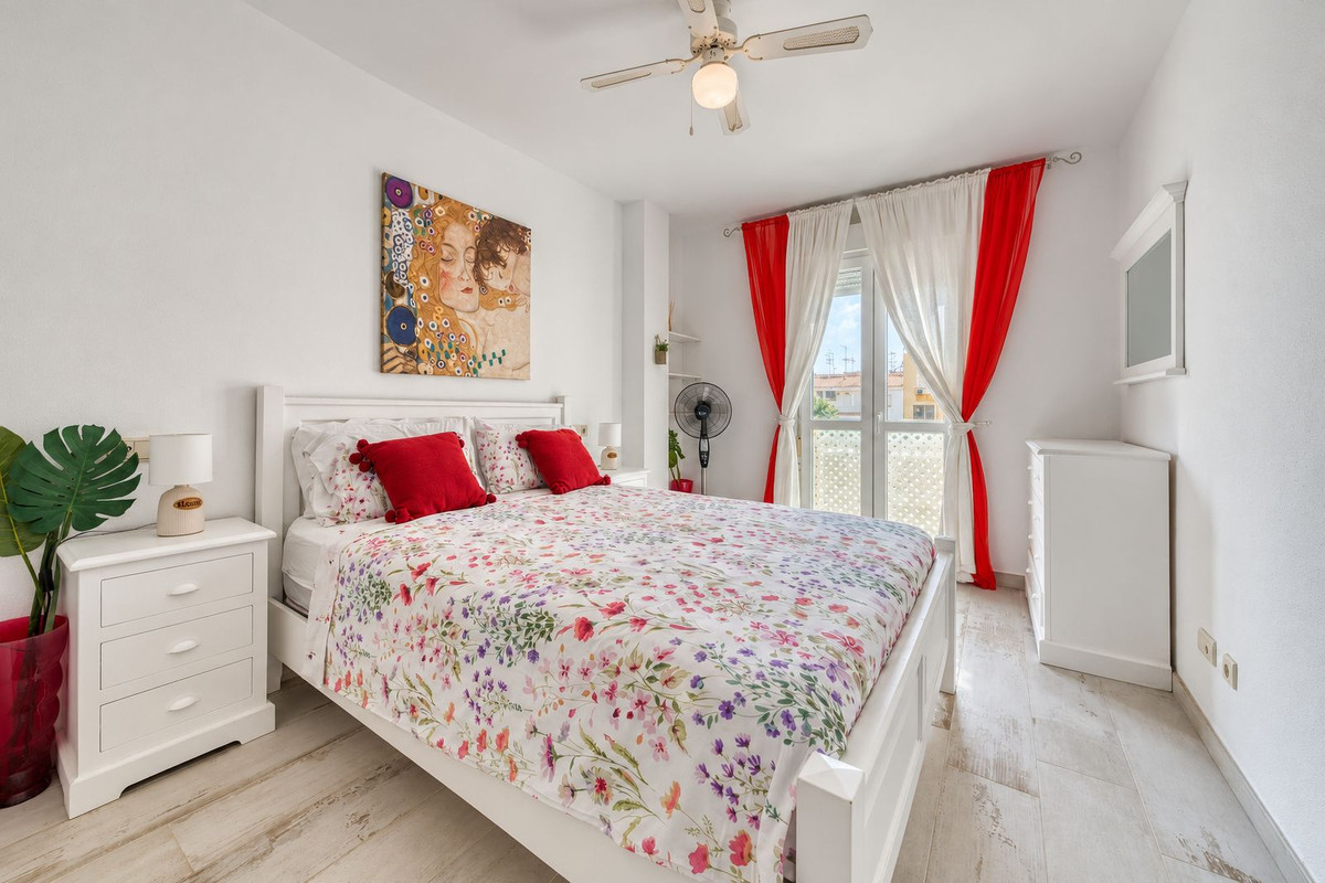 Apartment for sale in Manilva