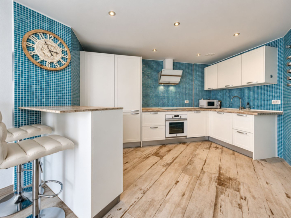 Apartment for sale in Manilva