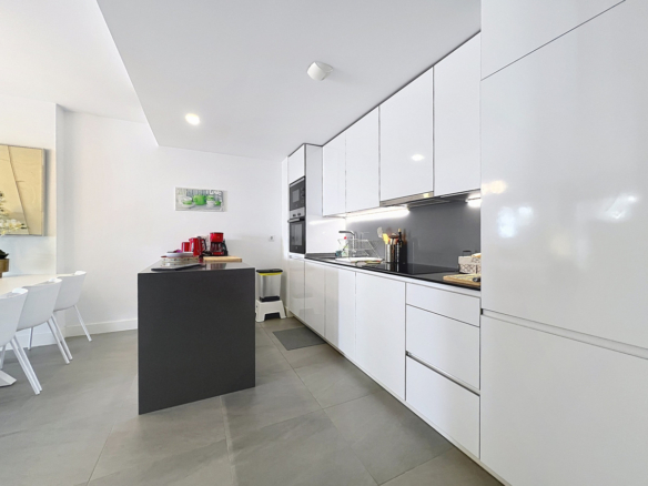 Apartment for sale in Manilva