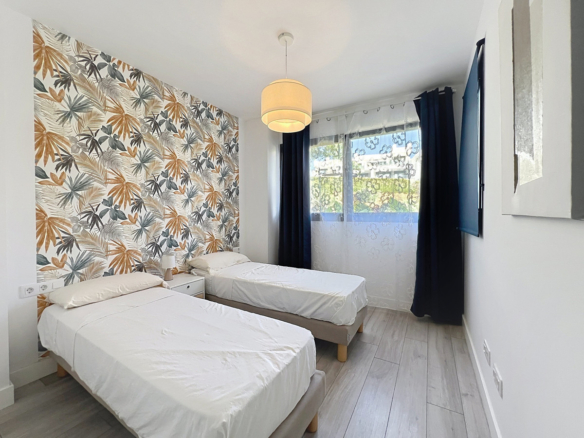 Apartment for sale in Manilva