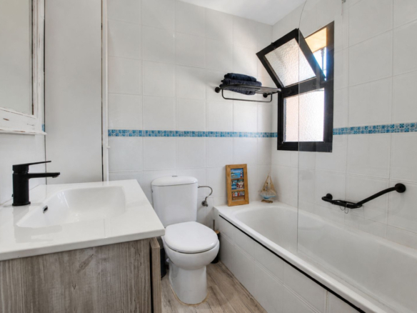 Apartment for sale in Mijas