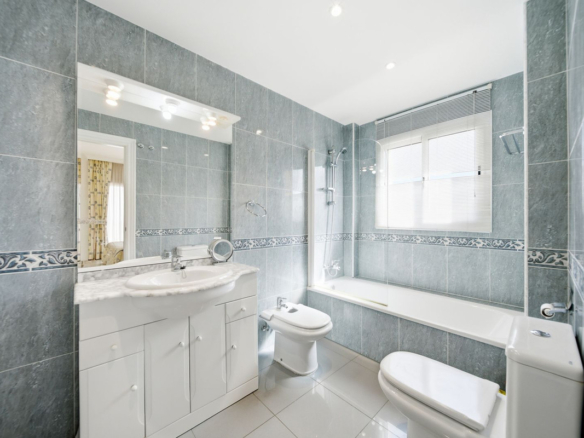 Apartment for sale in Mijas