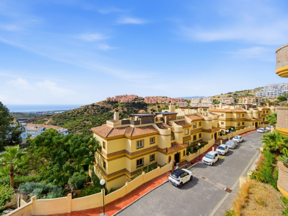 Apartment for sale in Mijas
