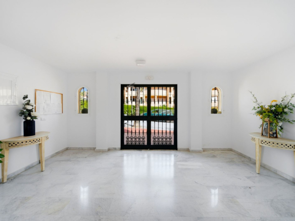 Apartment for sale in Mijas