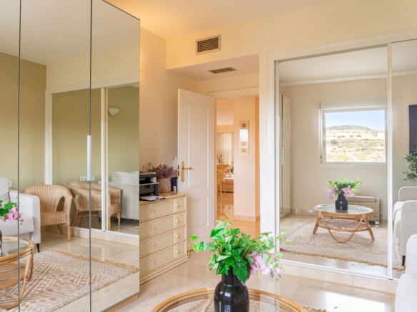 Apartment for sale in Mijas