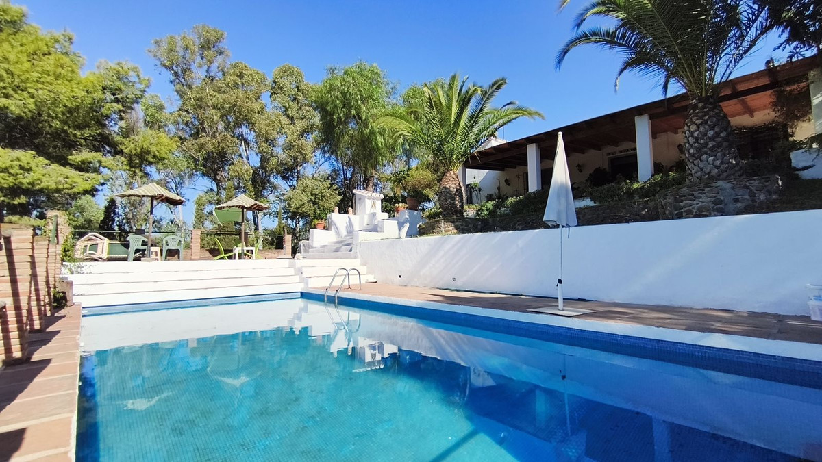 Finca for sale in Málaga