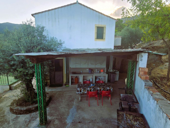 Finca for sale in Ojén