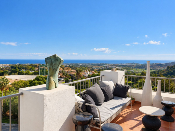 Penthouse for sale in Benahavís