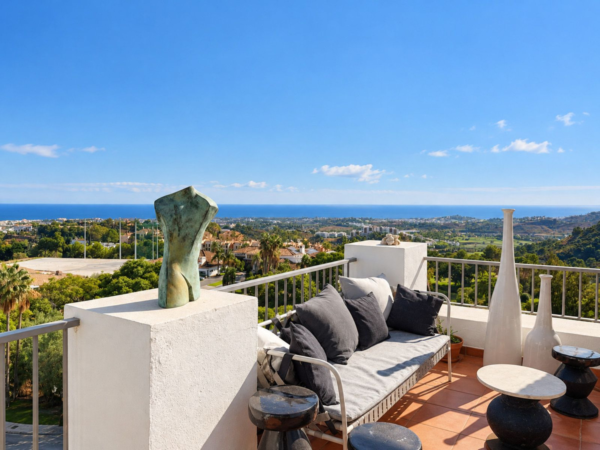 Penthouse for sale in Benahavís