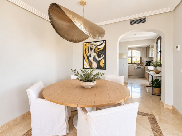 Penthouse for sale in Benahavís
