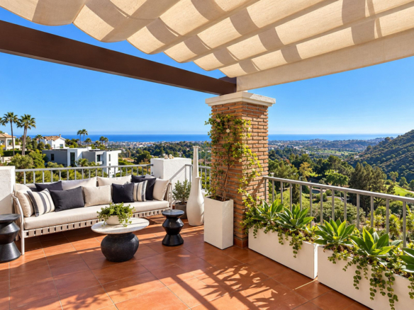 Penthouse for sale in Benahavís