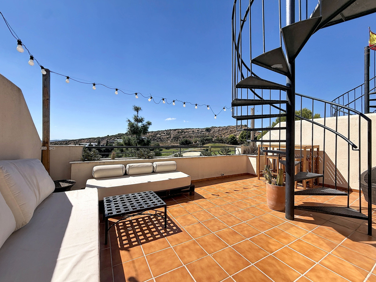 Penthouse for sale in Casares
