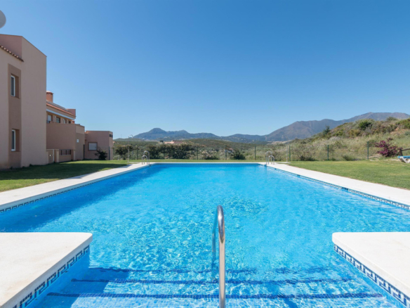 Penthouse for sale in Casares