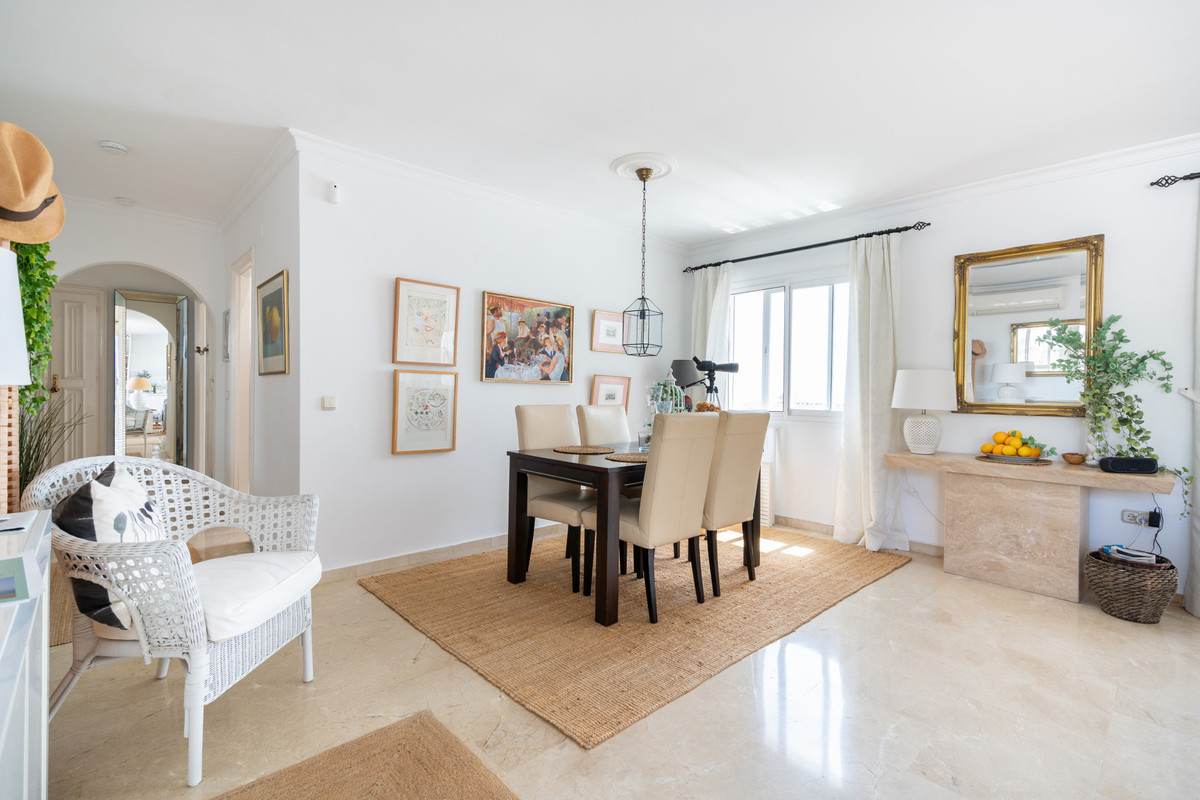 Penthouse for sale in El Paraiso