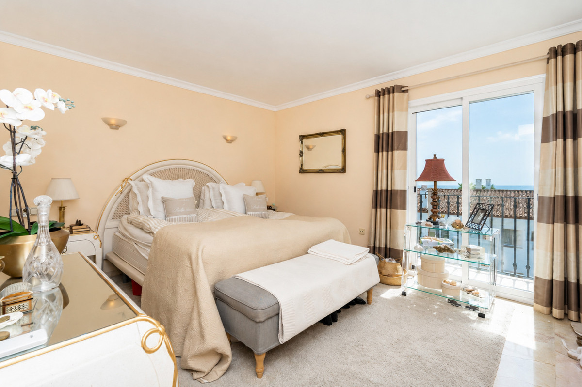 Penthouse for sale in El Paraiso