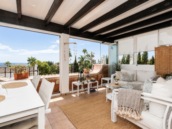 Penthouse for sale in El Paraiso