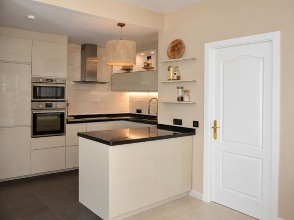Penthouse for sale in Fuengirola