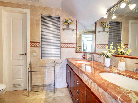 Penthouse for sale in Mijas