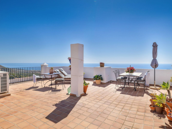 Penthouse for sale in Mijas