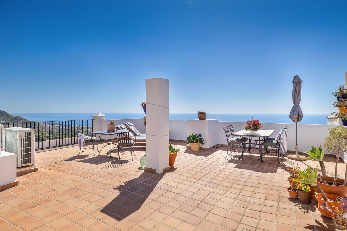 Penthouse for sale in Mijas
