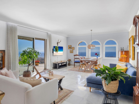 Penthouse for sale in Mijas