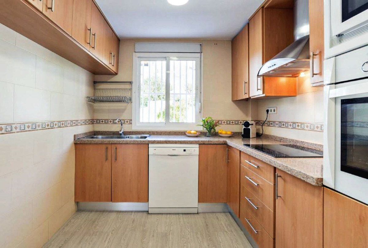 Semi-Detached House for sale in Benalmadena