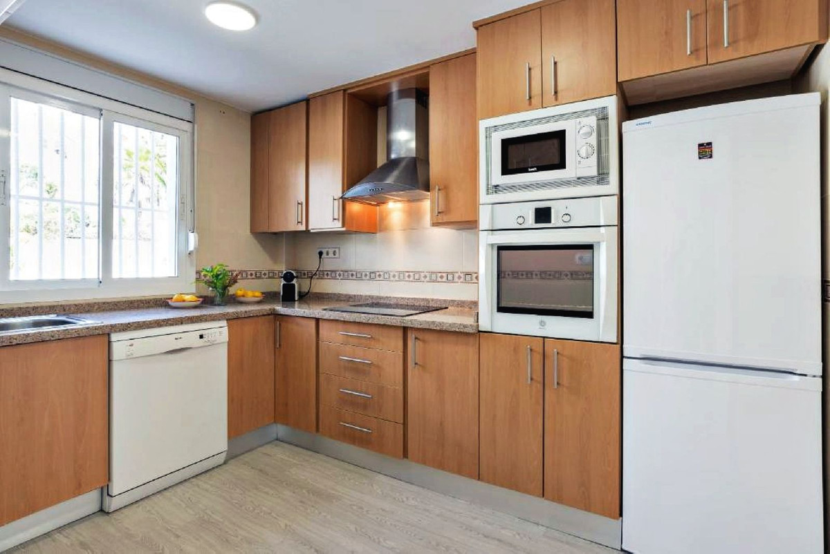 Semi-Detached House for sale in Benalmadena