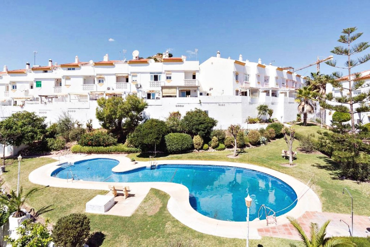 Semi-Detached House for sale in Benalmadena