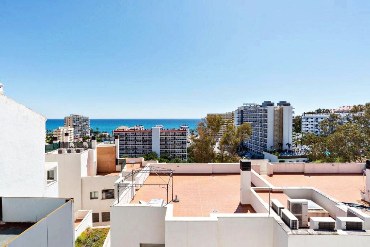 Semi-Detached House for sale in Benalmadena