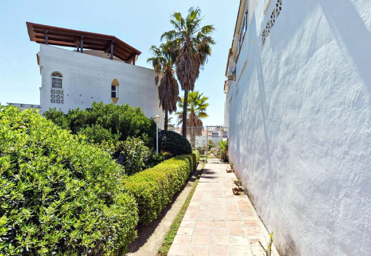 Semi-Detached House for sale in Benalmadena