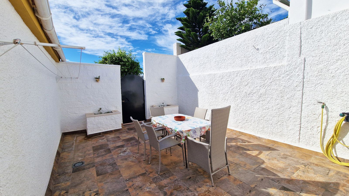 Semi-Detached House for sale in Benalmadena