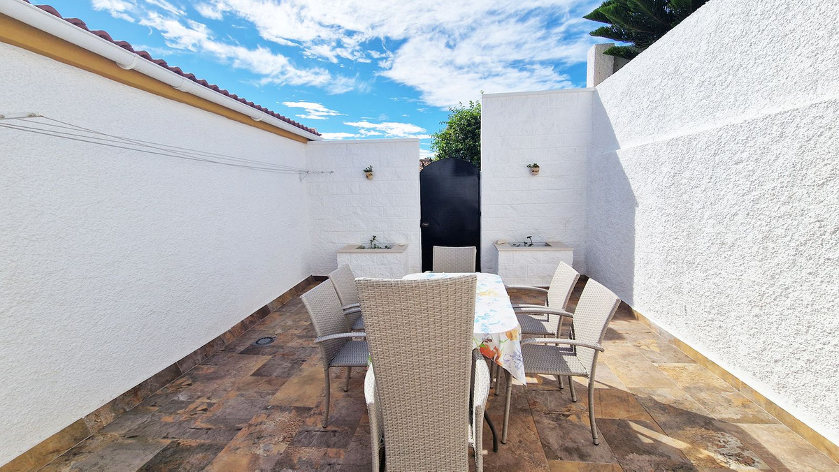 Semi-Detached House for sale in Benalmadena