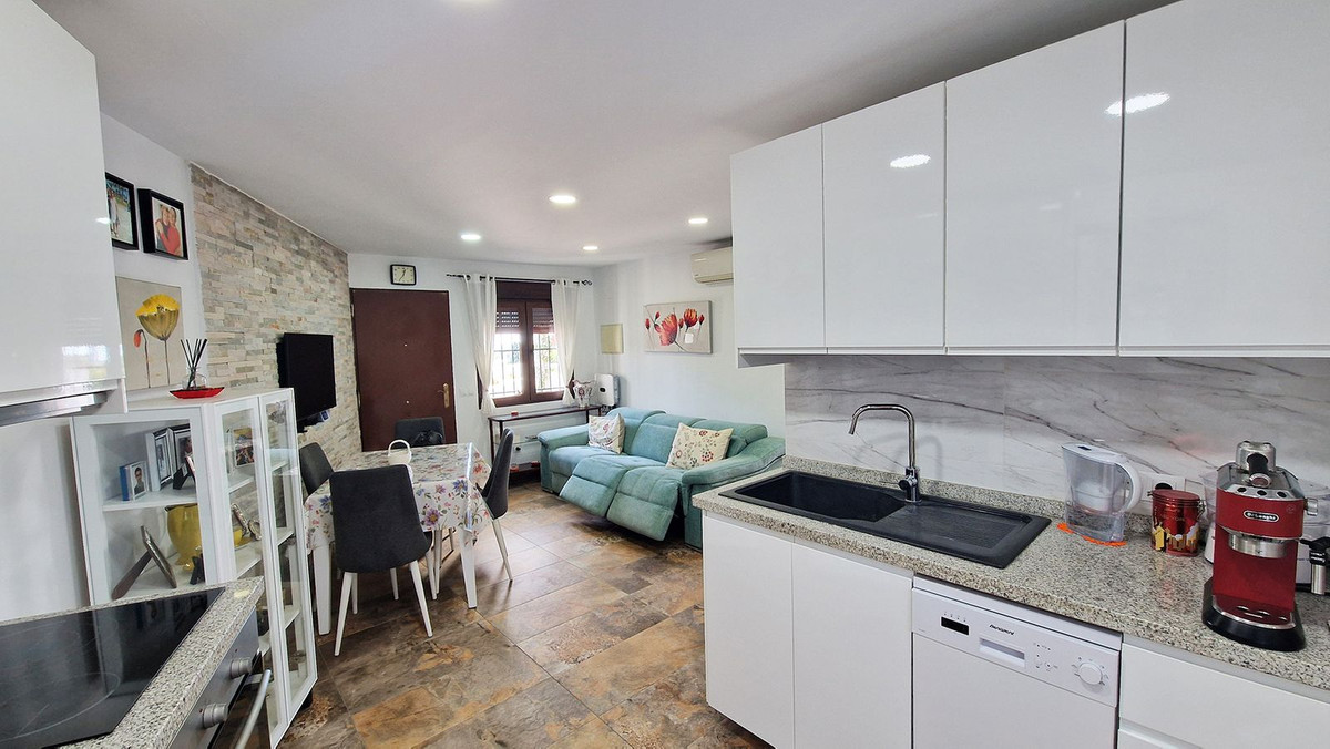 Semi-Detached House for sale in Benalmadena