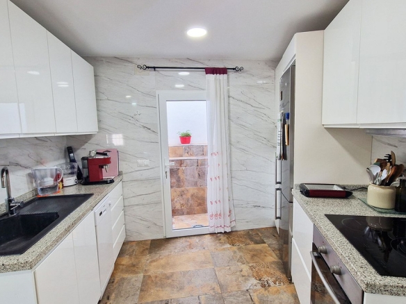 Semi-Detached House for sale in Benalmadena