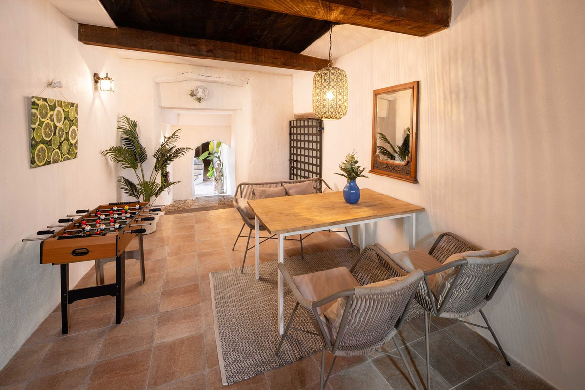 Townhouse for sale in Coín
