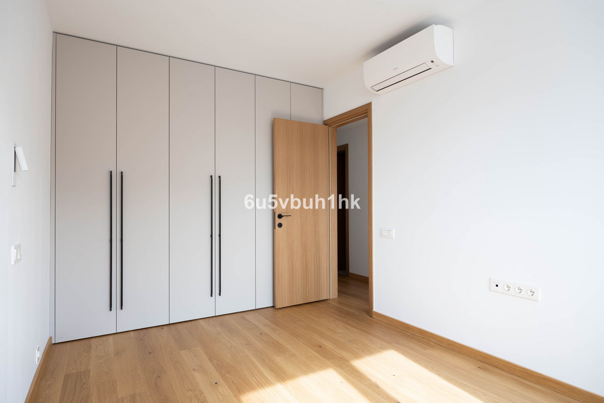 Townhouse for sale in Estepona