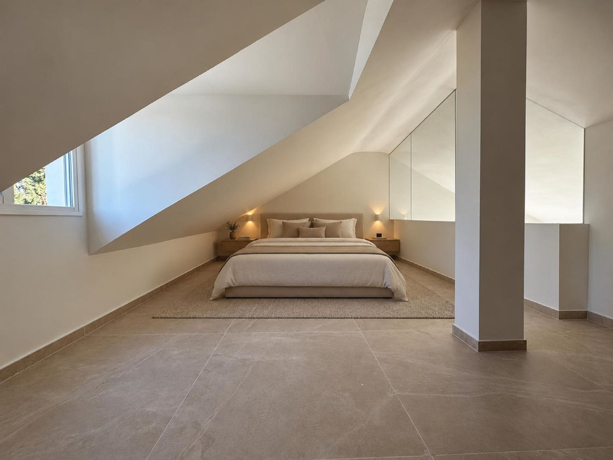Townhouse for sale in Estepona