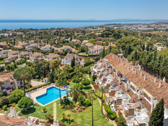 Townhouse for sale in Estepona
