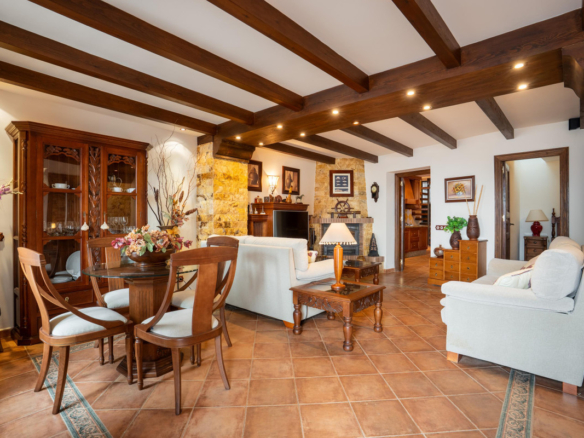 Townhouse for sale in Istán